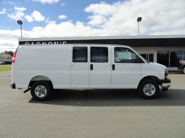 2025 GMC Savana Cargo 3500 Base