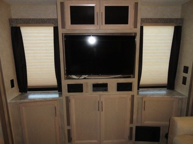 2020 FOREST RIV CATALINA Base